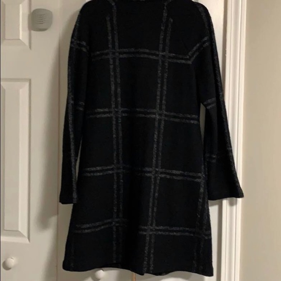 Adrienne Vittadini Black and Gray Plaid Coat - Picture 5 of 8